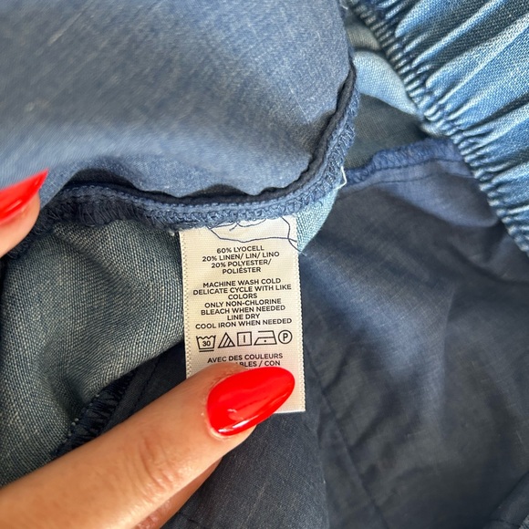 💙 LOFT Blue Chambray Relaxed Fit Shorts – Size 12 - Picture 5 of 7